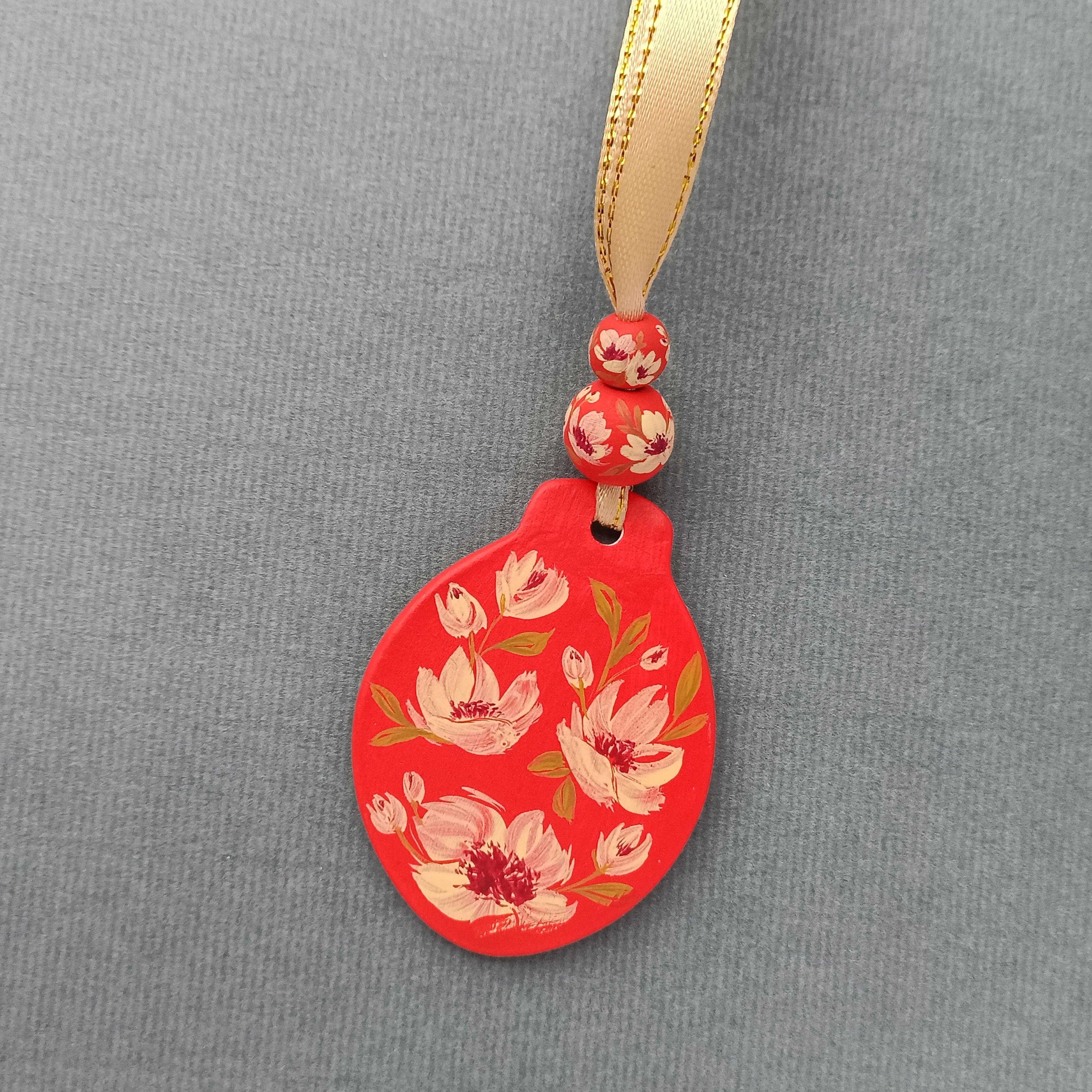Creamy Flowers Bauble - Clay Ornament